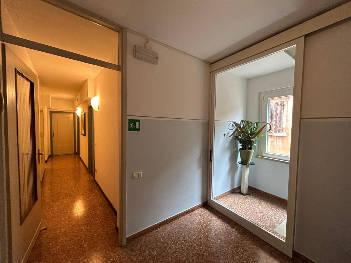 Albergo Da Pina Lazise Eksteriør bilde