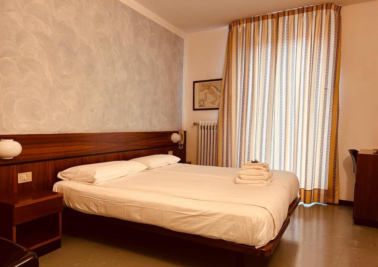 Albergo Da Pina Lazise Eksteriør bilde